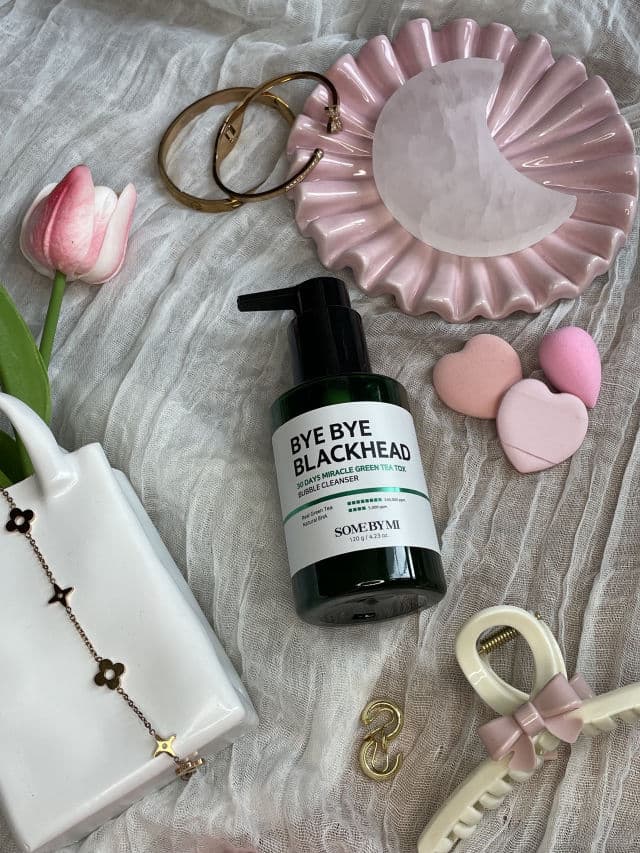 Some By Mi Bye Bye Blackhead 30Days Miracle Green Tea Tox Bubble Cleanser review photo by anjaajna