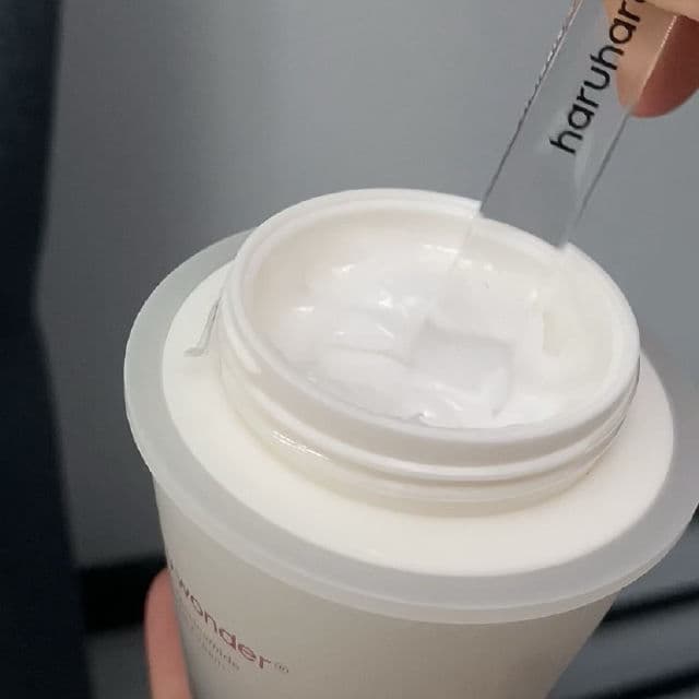 HaruHaru WONDER Centella 5% Niacinamide Radiance Gel Cream review photo by Youandaya