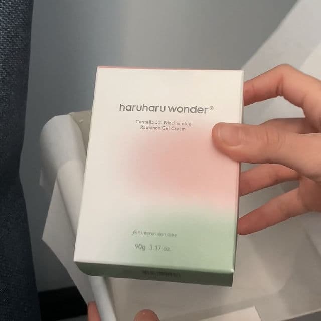 HaruHaru WONDER Centella 5% Niacinamide Radiance Gel Cream review photo by Youandaya