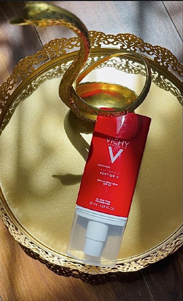 Vichy Laboratories Liftactiv Peptide C Face Sunscreen SPF 30 review photo by LiamLT