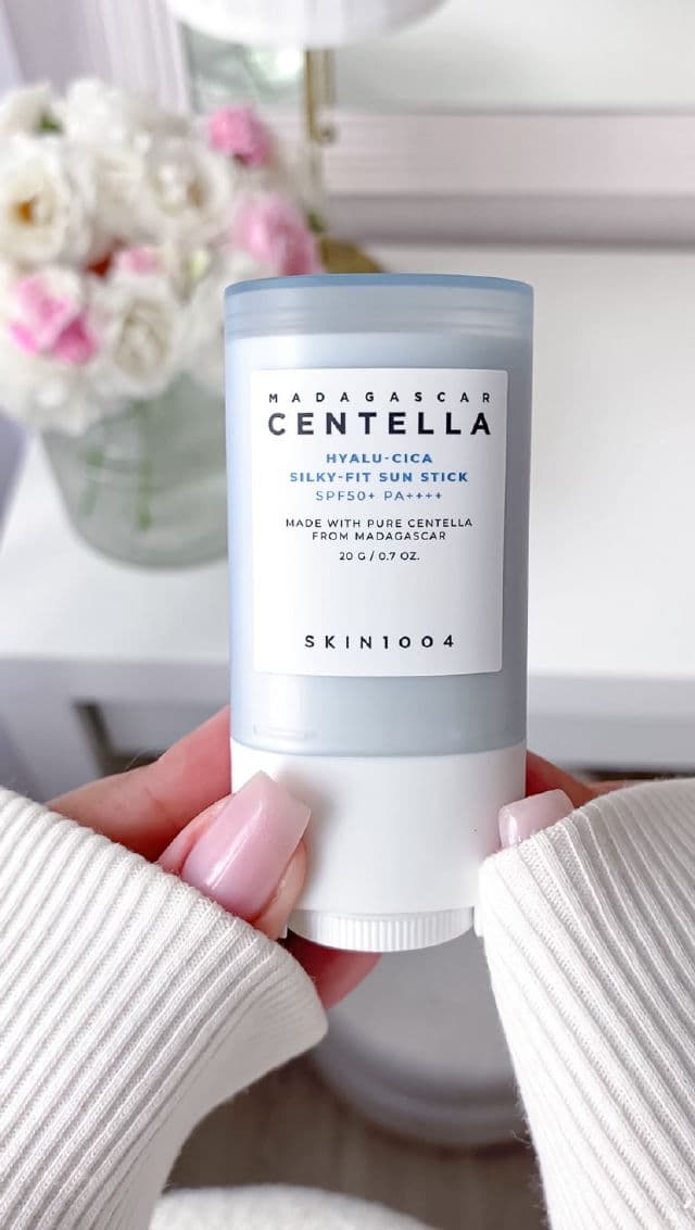 SKIN1004 Madagascar Centella Hyalu-Cica Silky-fit Sun Stick SPF50+ PA++++ review photo by beautydiaryaesthetic
