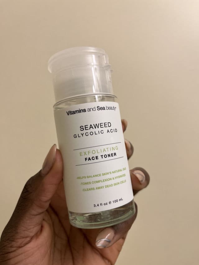 Vitamins and Sea Beauty Seaweed Glycolic Acid Exfoliating Face Toner review photo by mszskinni