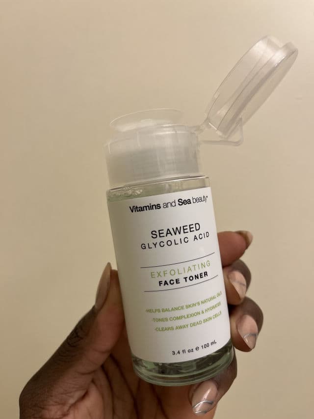 Vitamins and Sea Beauty Seaweed Glycolic Acid Exfoliating Face Toner review photo by mszskinni