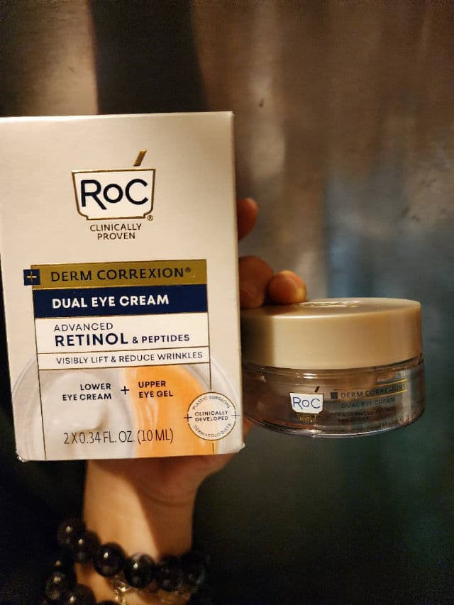 RoC Retinol Correxion Deep Wrinkle Daily Moisturizer review photo by rosesette