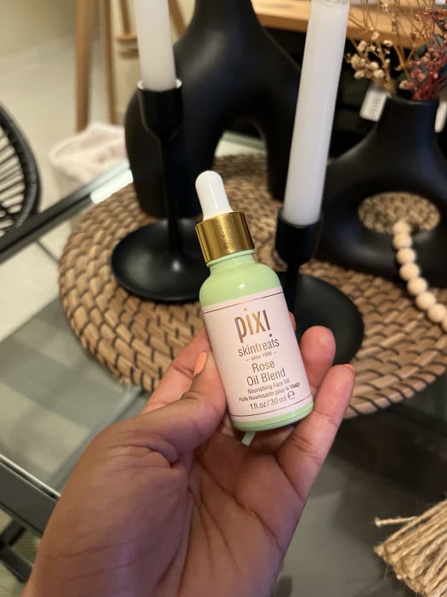 Pixi Rose Oil Blend review photo by Roselinha29