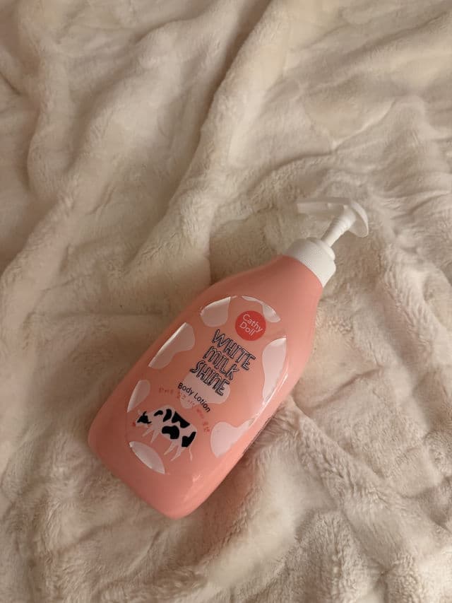 Cathy Doll White Milk Shine Body Bath Cream review photo by linaazx