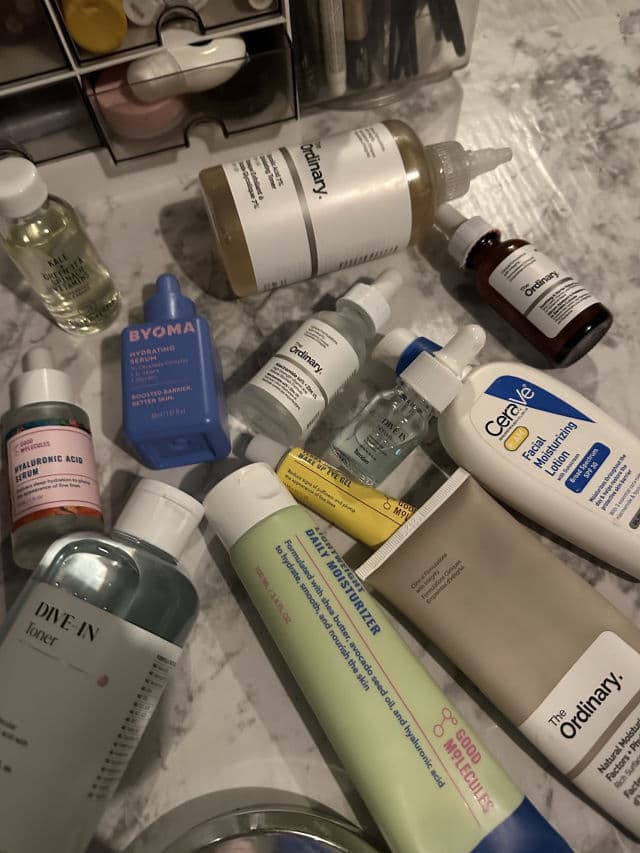 Good Molecules Lightweight Daily Moisturizer review photo by Tapia