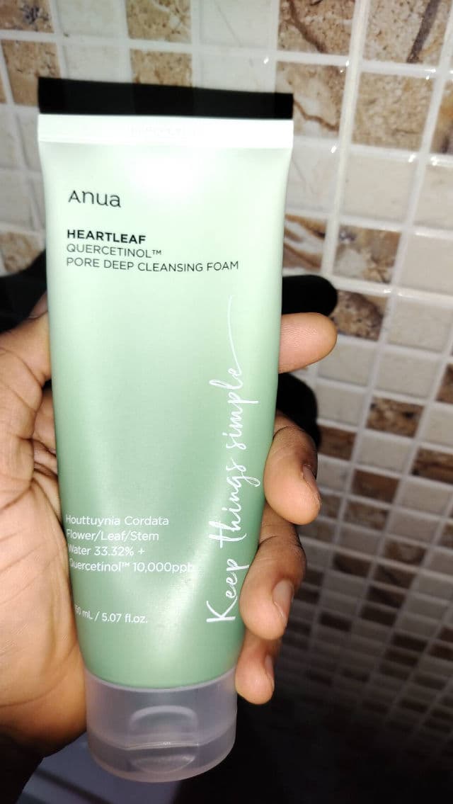 ANUA Heartleaf Quercetinol Pore Deep Cleansing Foam review photo by Oreva