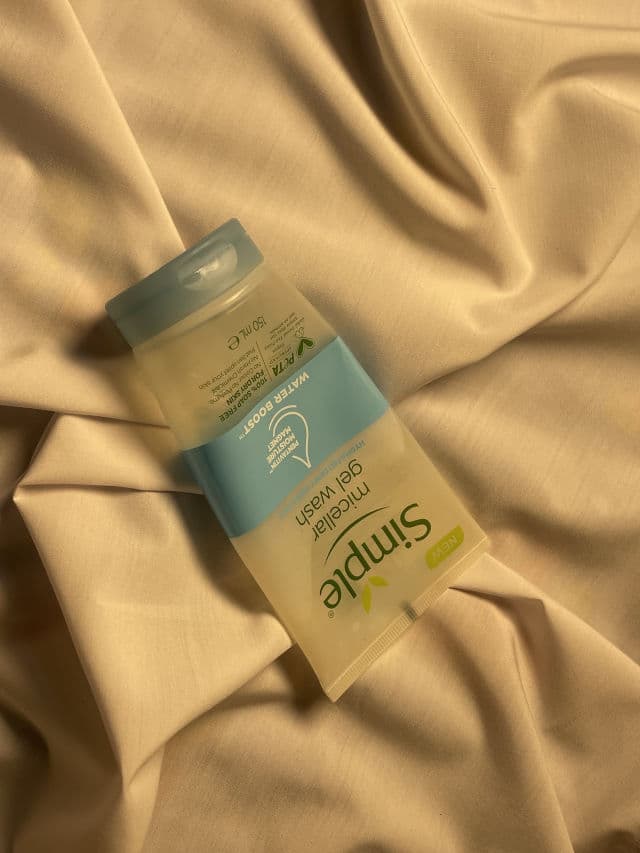 Simple Kind to Skin Vital Vitamin Foaming Cleanser review photo by Jhanyne