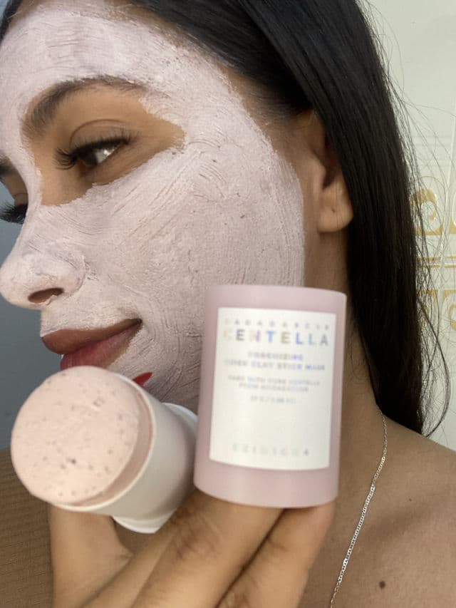 SKIN1004 Madagascar Centella Poremizing Quick Clay Stick Mask review photo by Vivianacj