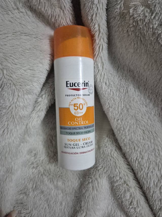 Eucerin Sun Gel-Cream Dry Touch Sensitive Protect SPF 50+ review photo by DIDIPIED