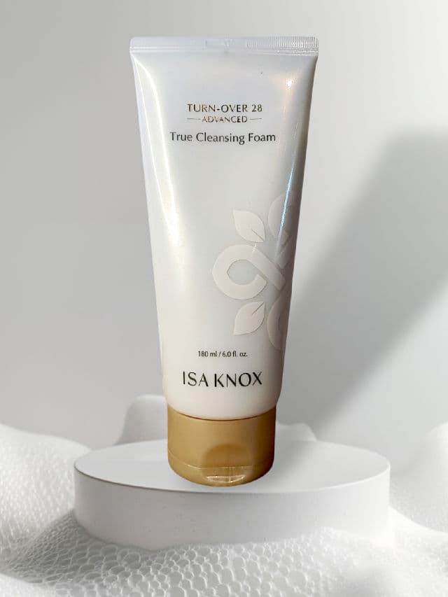 Isa Knox Turnover28 Advanced True Cleansing Foam review photo by CEssentials