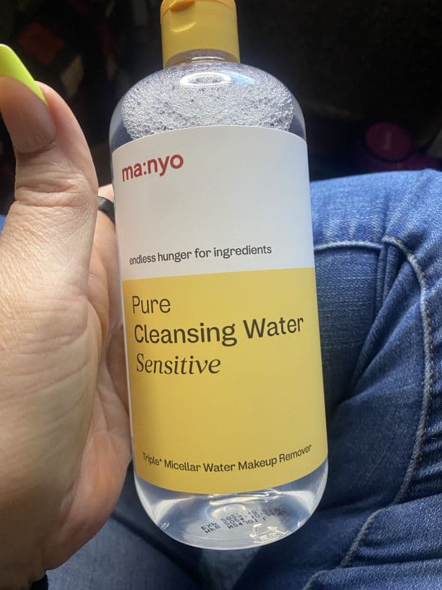 manyo Pure Cleansing Water Sensitive review photo by ItsmeMorganne