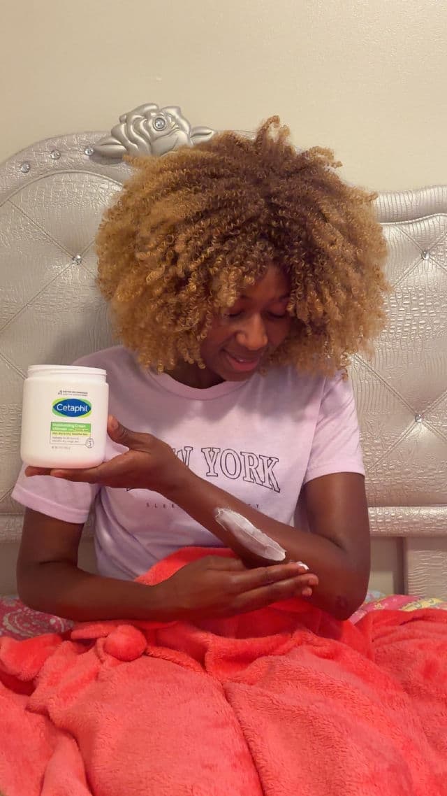 Cetaphil Moisturizing Cream Ultimate with Prebiotic Aloe	 review photo by vanou