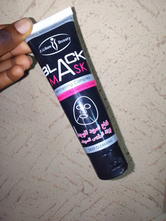 Aichun Beauty Deep Cleansing Black Peel-off Mask review photo by AeeSha