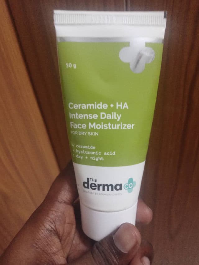 The Derma Co. Ceramide + HA Intense Moisturizer  review photo by Ariadnelove