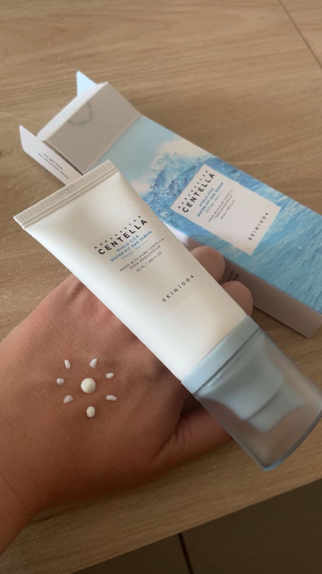 SKIN1004 Madagascar Centella Hyalu-Cica Silky-fit Sun Stick SPF50+ PA++++ review photo by cooktestclem