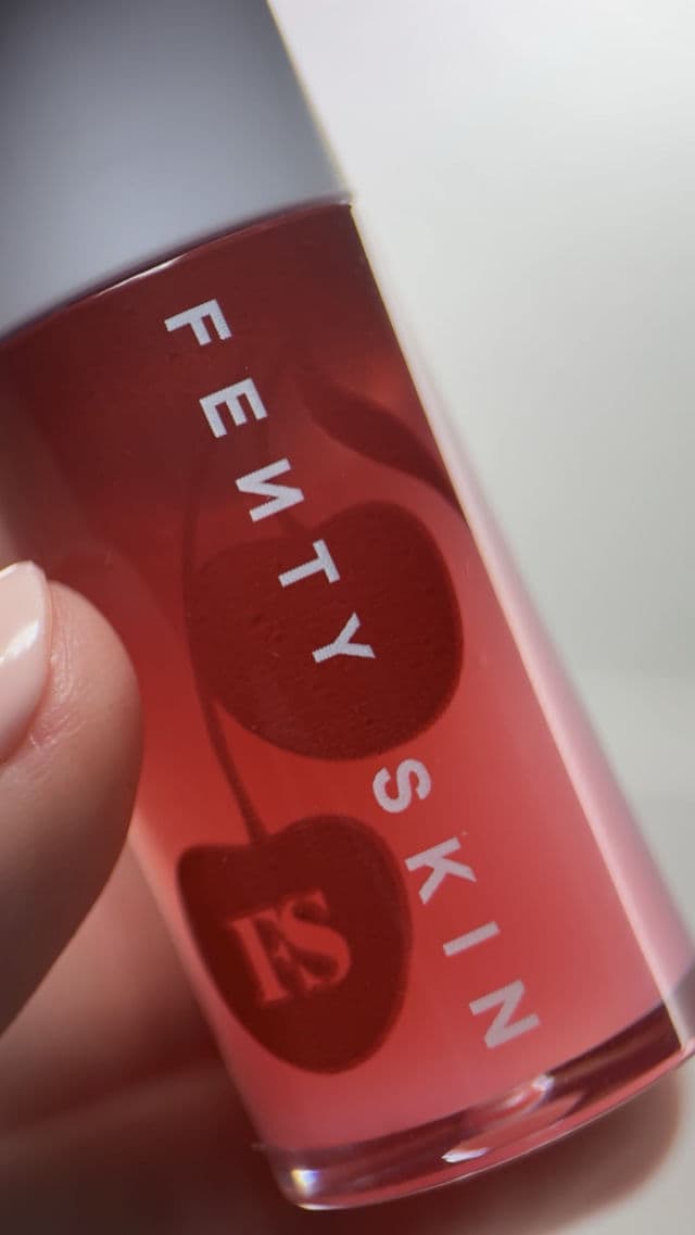 Fenty Skin Cherry Treat Conditioning + Strengthening Lip Oil review photo by Nicoletamiron