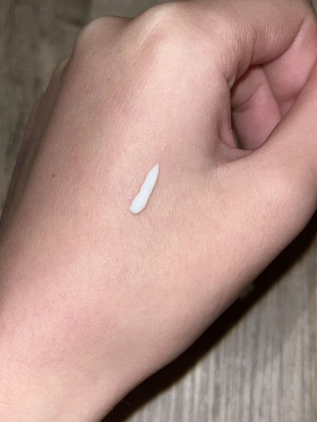 MIXSOON Centella Asiatica Sun Cream SPF 50+ PA++++  review photo by LaraFelix