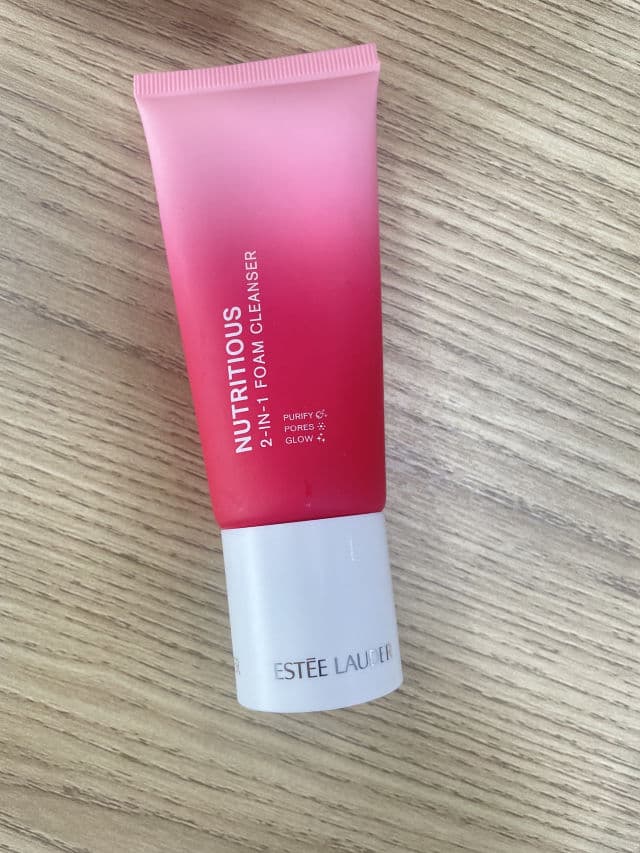 Estee Lauder Nutritious Super-Pomegranate Radiant Energy 2-in-1 Cleansing Foam review photo by sainte003