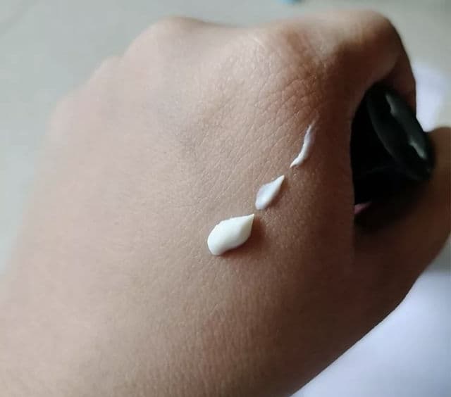 COSRX Aloe Soothing Sun Cream SPF50+ PA+++ review photo by rialee