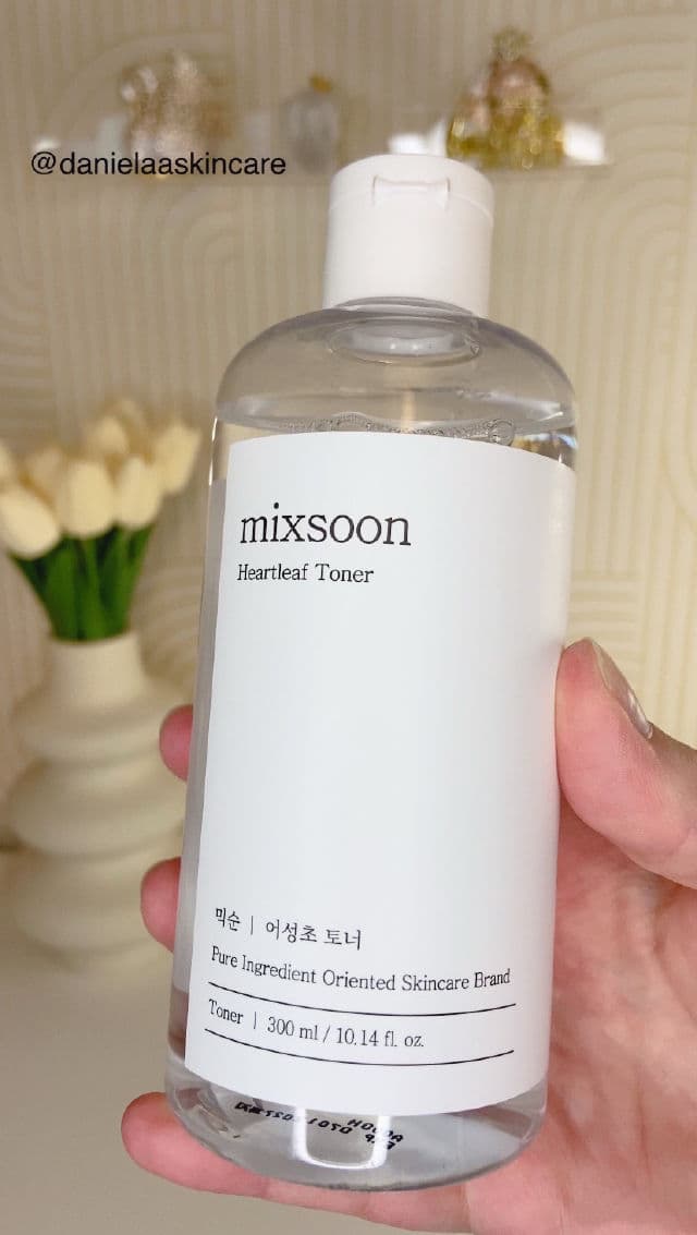 MIXSOON Heartleaf Toner review photo by danielaaskincare