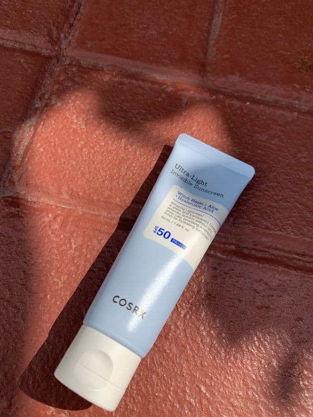 COSRX Ultra-Light Invisible Sunscreen SPF50 PA++++ review photo by makeupsthefanie