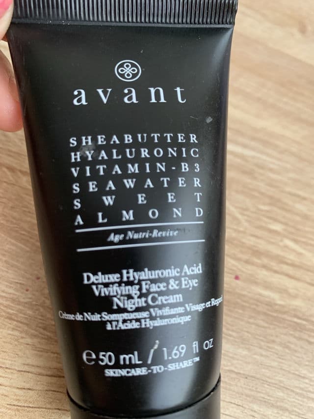 Avant Skincare Deluxe Hyaluronic Acid Vivifying Face & Eye Night Cream review photo by makeupsthefanie