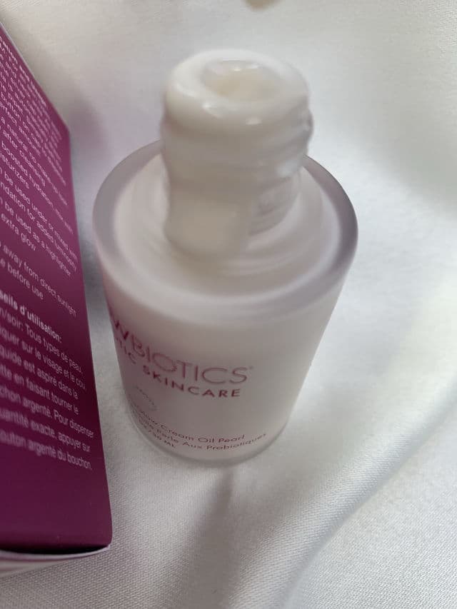 GLOWBIOTICS Probiotic HydraGlow Cream Oil review photo by makeupsthefanie