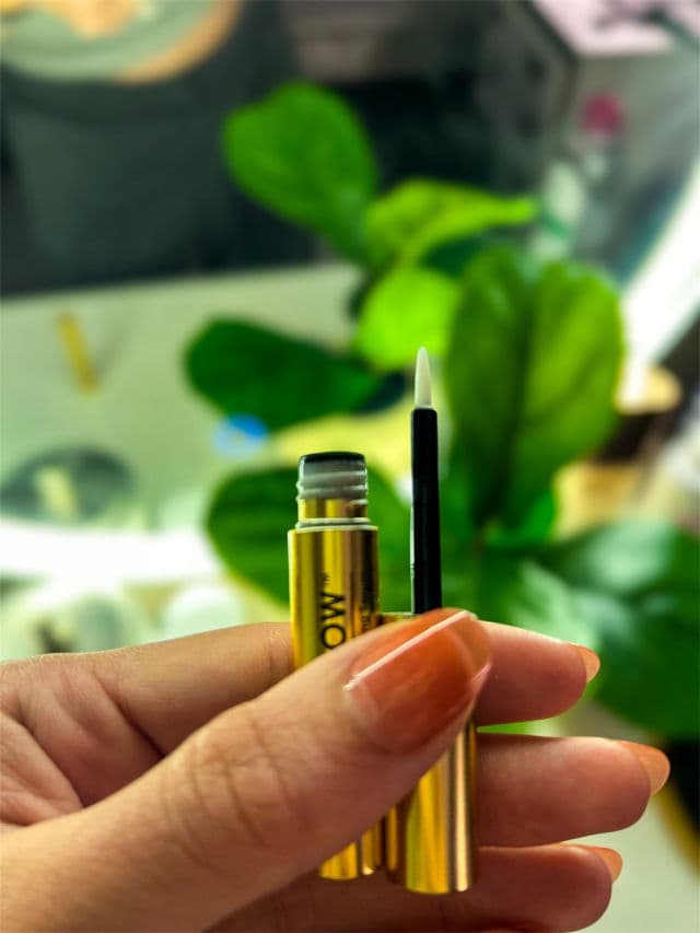 Grande Cosmetics GrandeBROW Brow Enhancing Serum review photo by rachaellereviews