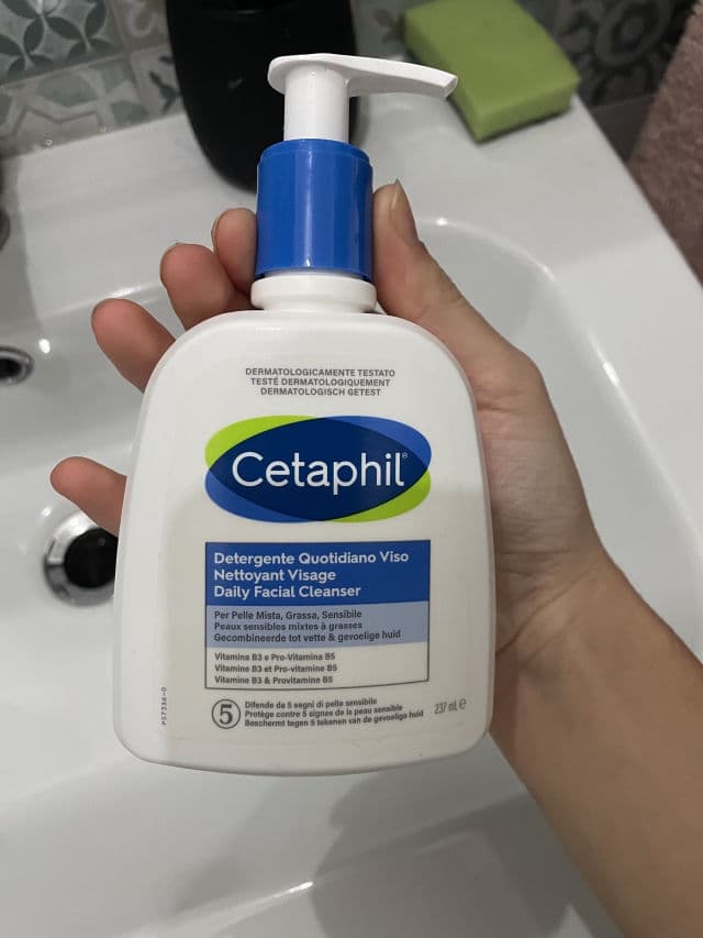 Cetaphil Hydrating Foaming Cream Cleanser review photo by fede