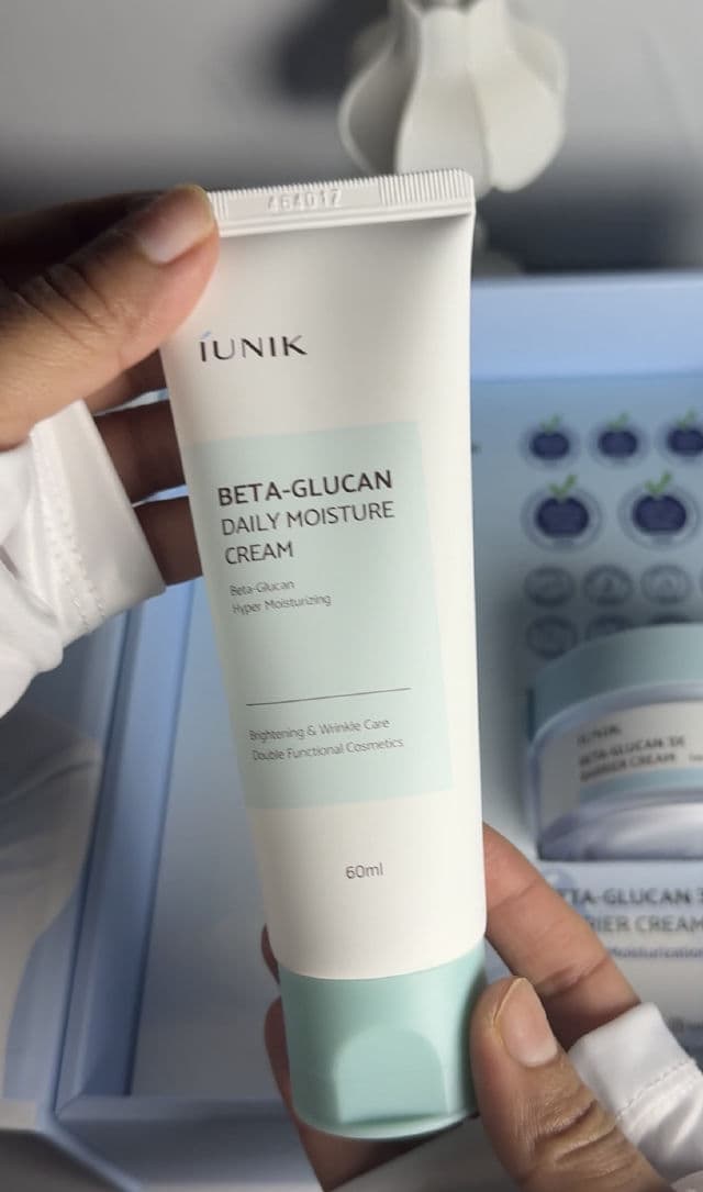 Iunik Beta Glucan Daily Moisture Cream review photo by Sumana4y