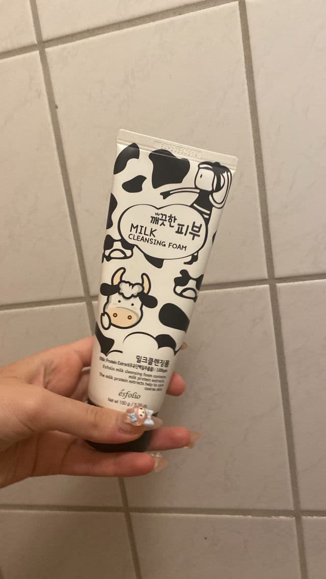 ESFOLIO Pure Skin Milk Cleansing Foam review photo by yorumyza