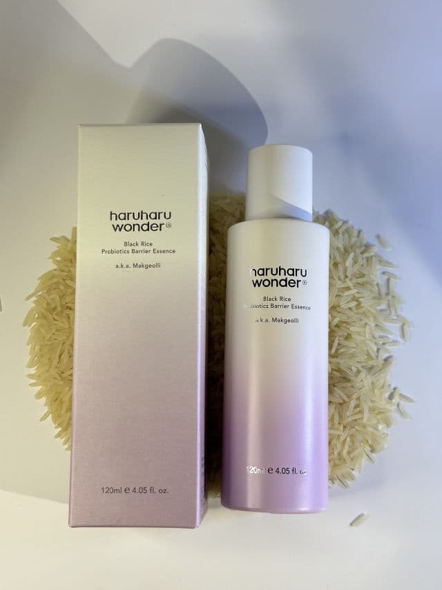 HaruHaru WONDER Black Rice Probiotics Barrier Essence review photo by FacelessFinesse