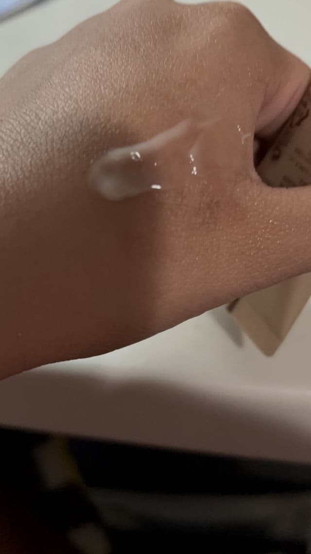 HOLIKA HOLIKA Honey Royalactin Glow Cream review photo by Jade