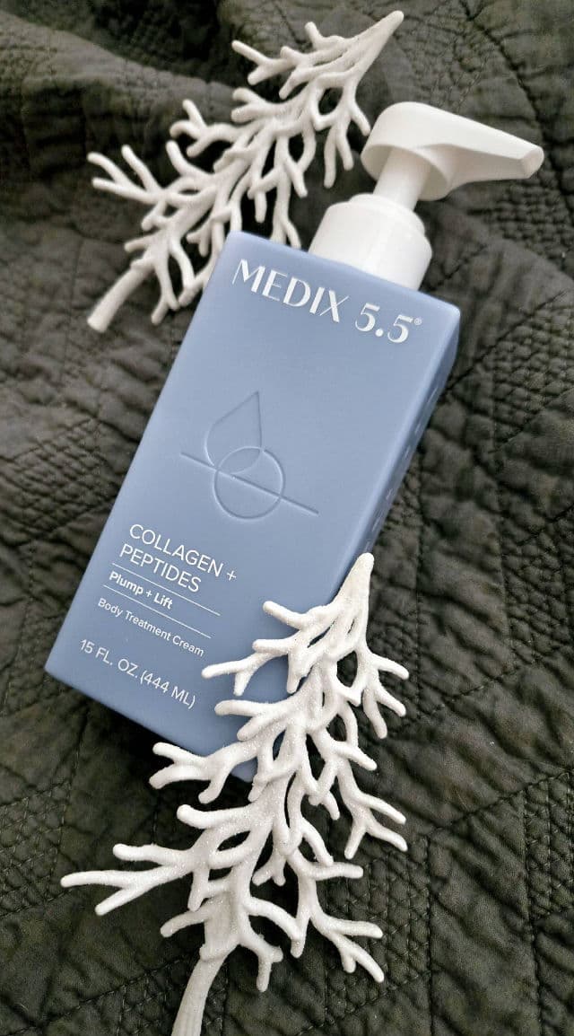 Medix 5.5 Collagen + Caviar Age Control Moisturizer review photo by kattykurves