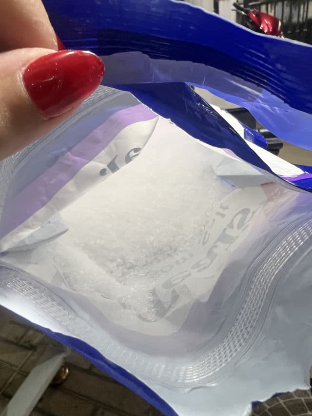 Dr Teal's Soothe & Sleep with Lavender Pure Epsom Salt Soaking Solution review photo by arielysmarcel