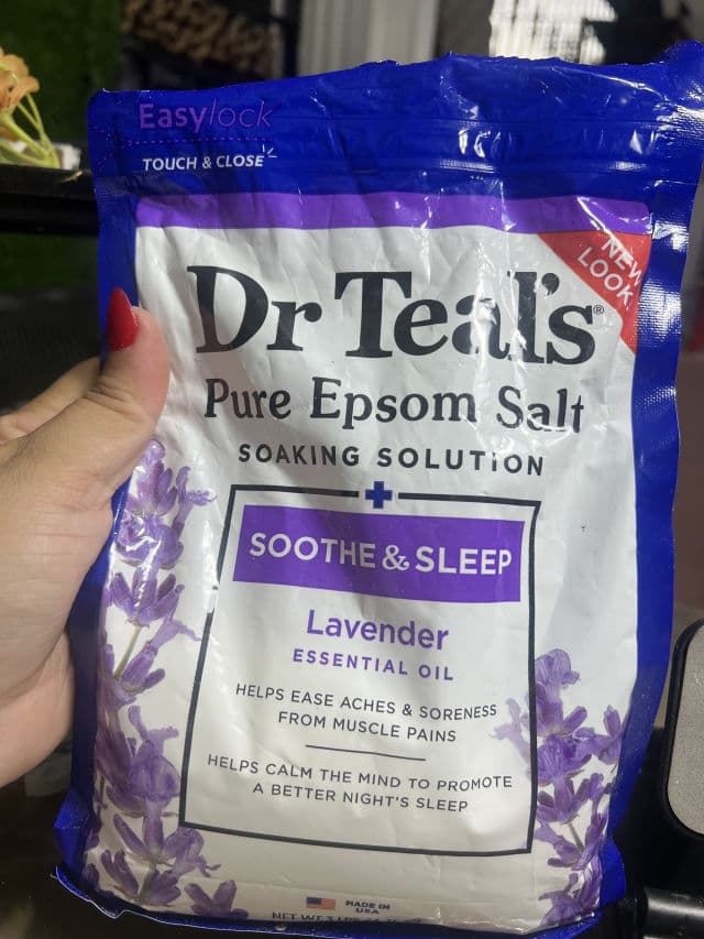 Dr Teal's Soothe & Sleep with Lavender Pure Epsom Salt Soaking Solution review photo by arielysmarcel