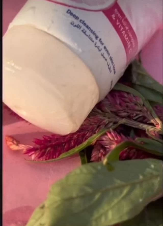 Nivea Natural Fairness Cleansing Face Wash review photo by alchemist