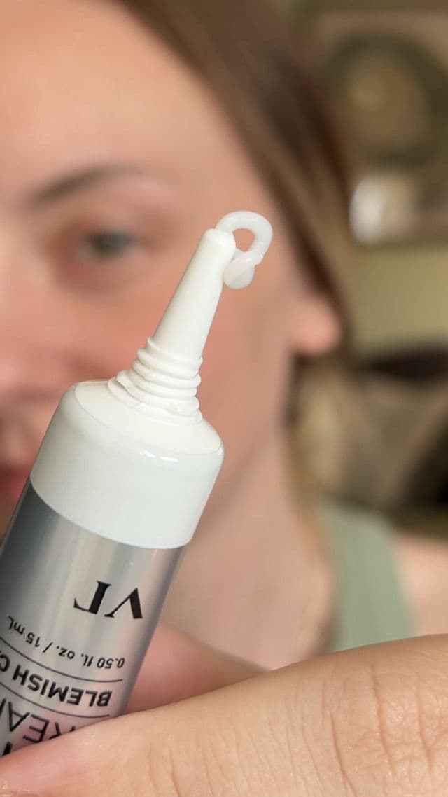 VT COSMETICS Garlic AC Reedle Shot Spot Cream review photo by MagdaKaistoura