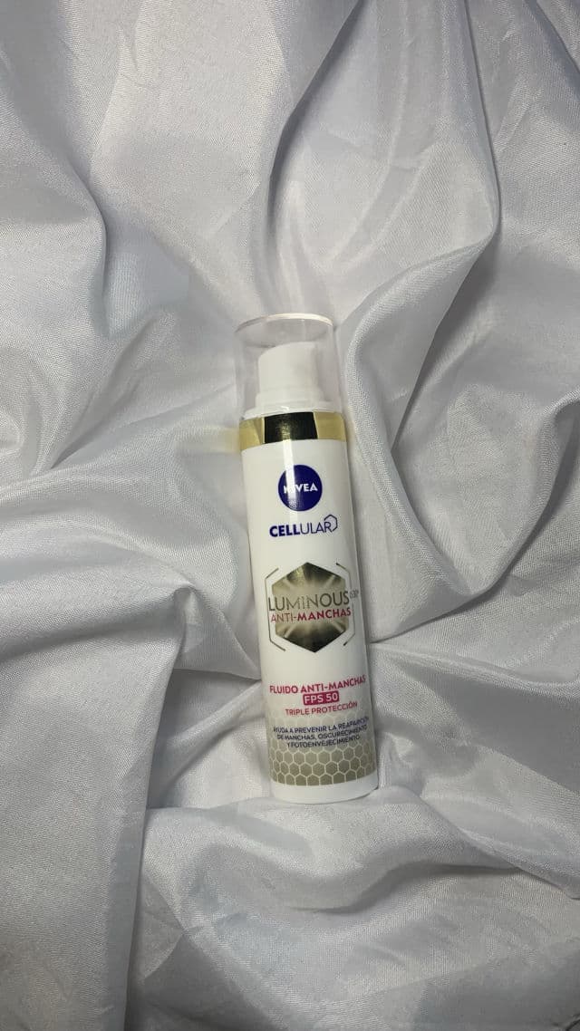 Nivea Creme de Dia Cellular Luminous 630 FPS 50 Antimanchas review photo by Malu