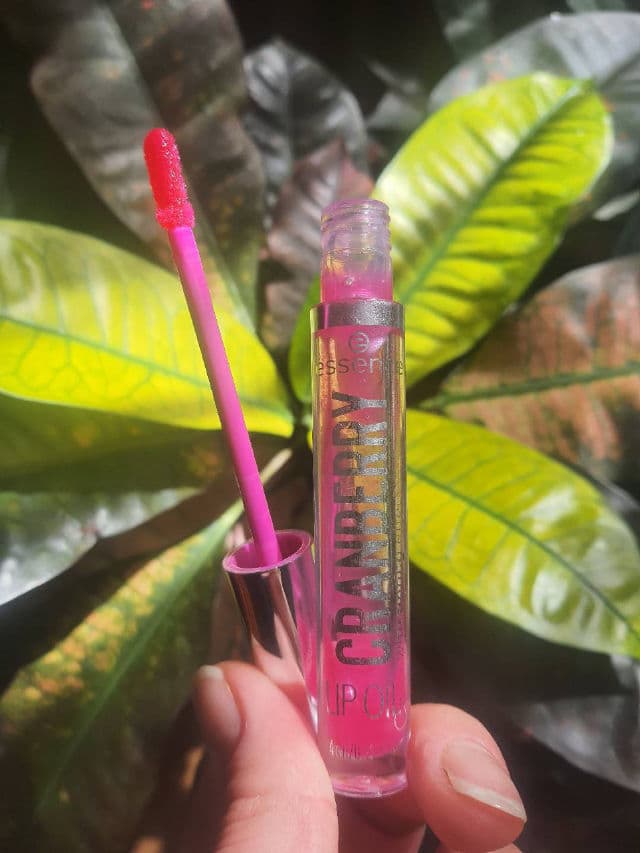 Essence Cranberry Lip Oil review photo by kethryn