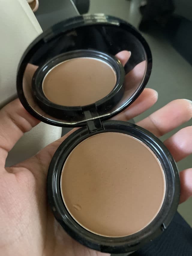 Nyx Cosmetics Light review photo by INTISAR