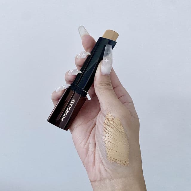 Hourglass Cosmetics Vanish Seamless Finish Foundation Stick review photo by yifeiugc