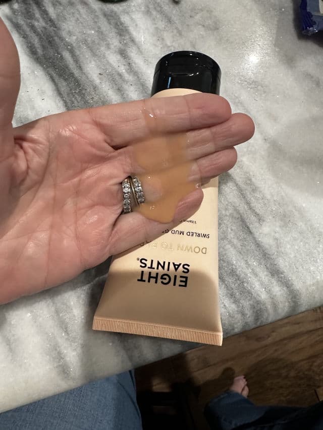 Eight Saints Down to Earth Gel Cleanser review photo by belabluereviews