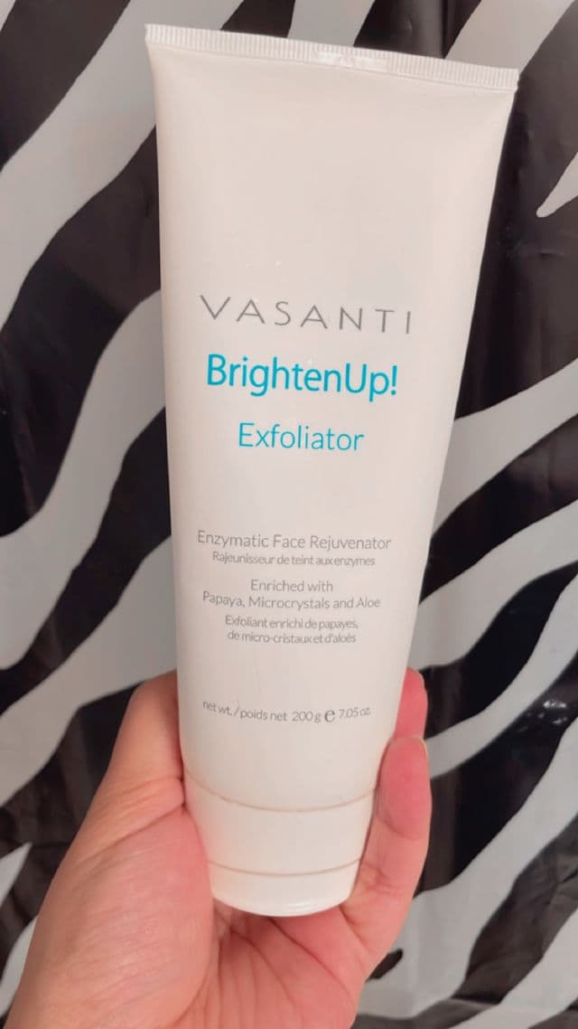 Vasanti Brighten Up! Enzymatic Face Rejuvenator review photo by Puja15