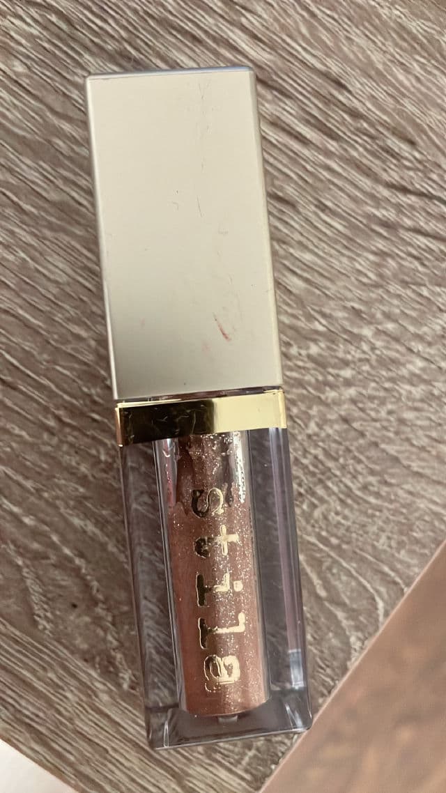 Stila Glitter & Glow Liquid Eye Shadow - Dollish review photo by Puja15