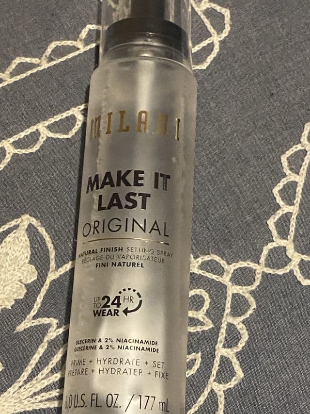Milani Cosmetics Make it Dewy 3-in-1 Setting Spray Hydrate + Illuminate + Set review photo by antonia04