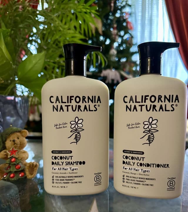 California Naturals Daily Shampoo review photo by makeuplola