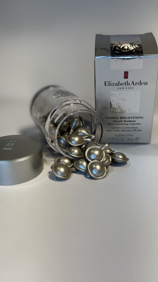 Elizabeth Arden Visible Brightening Spot Correcting Night Capsules review photo by Tetiana23